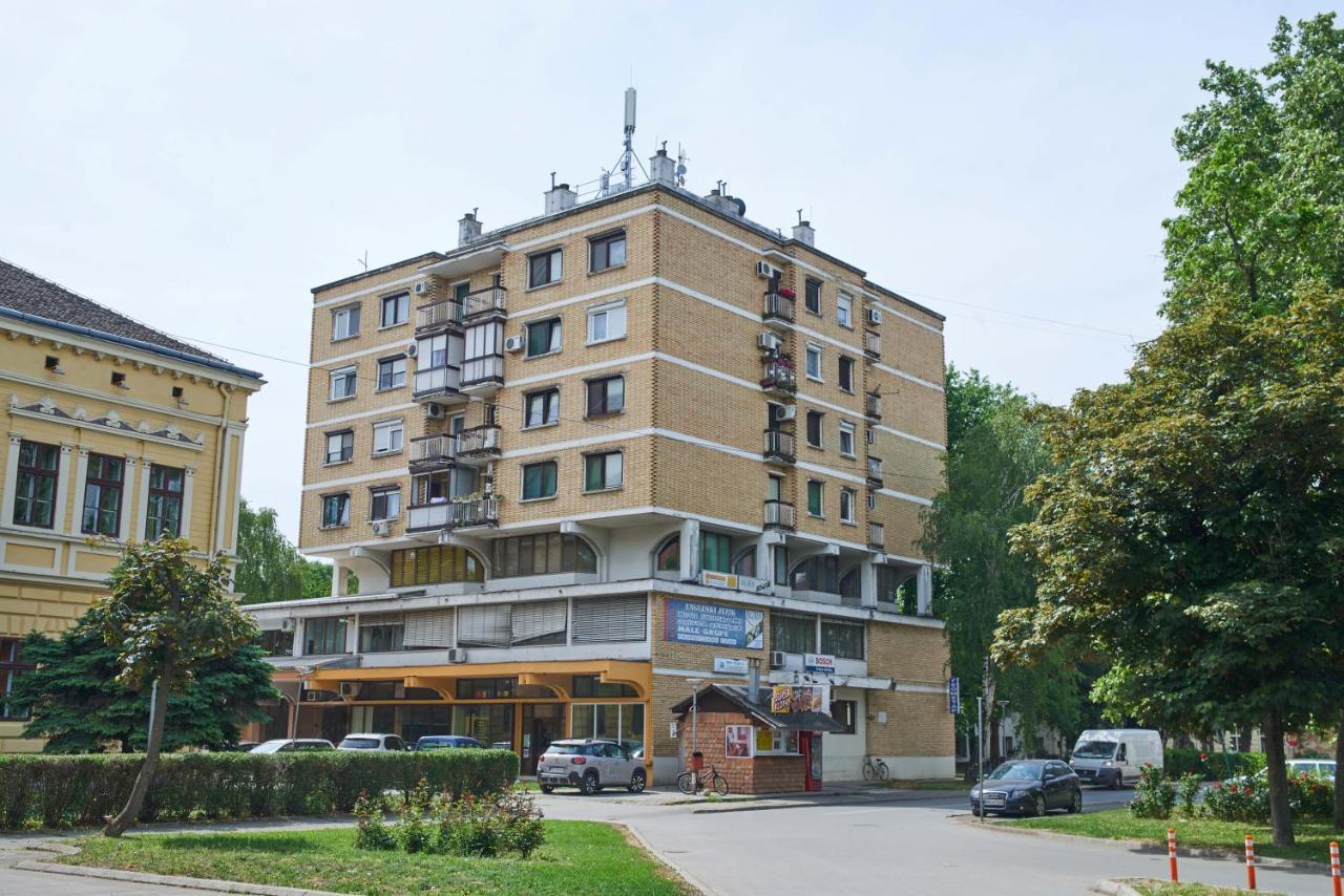Apartman Ana Becej Luaran gambar