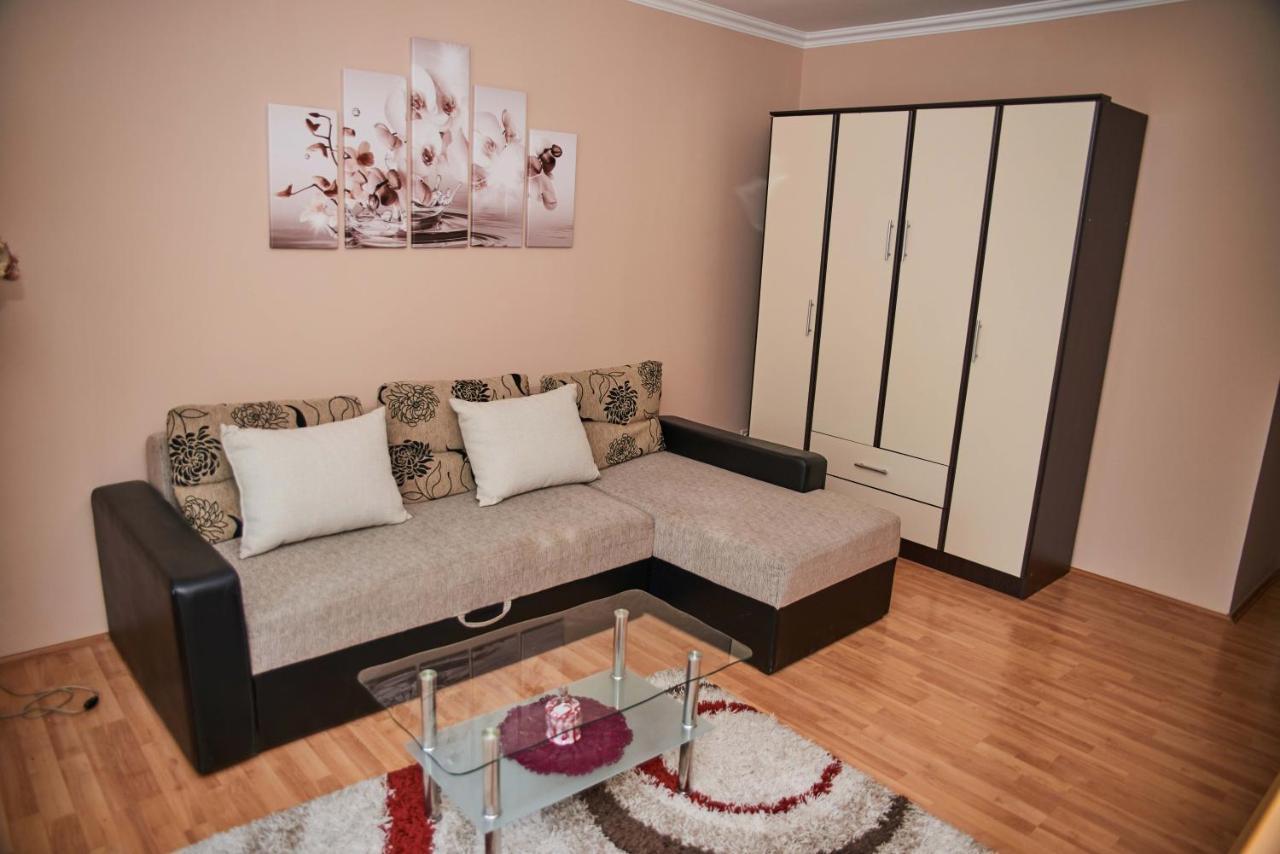 Apartman Ana Becej Luaran gambar